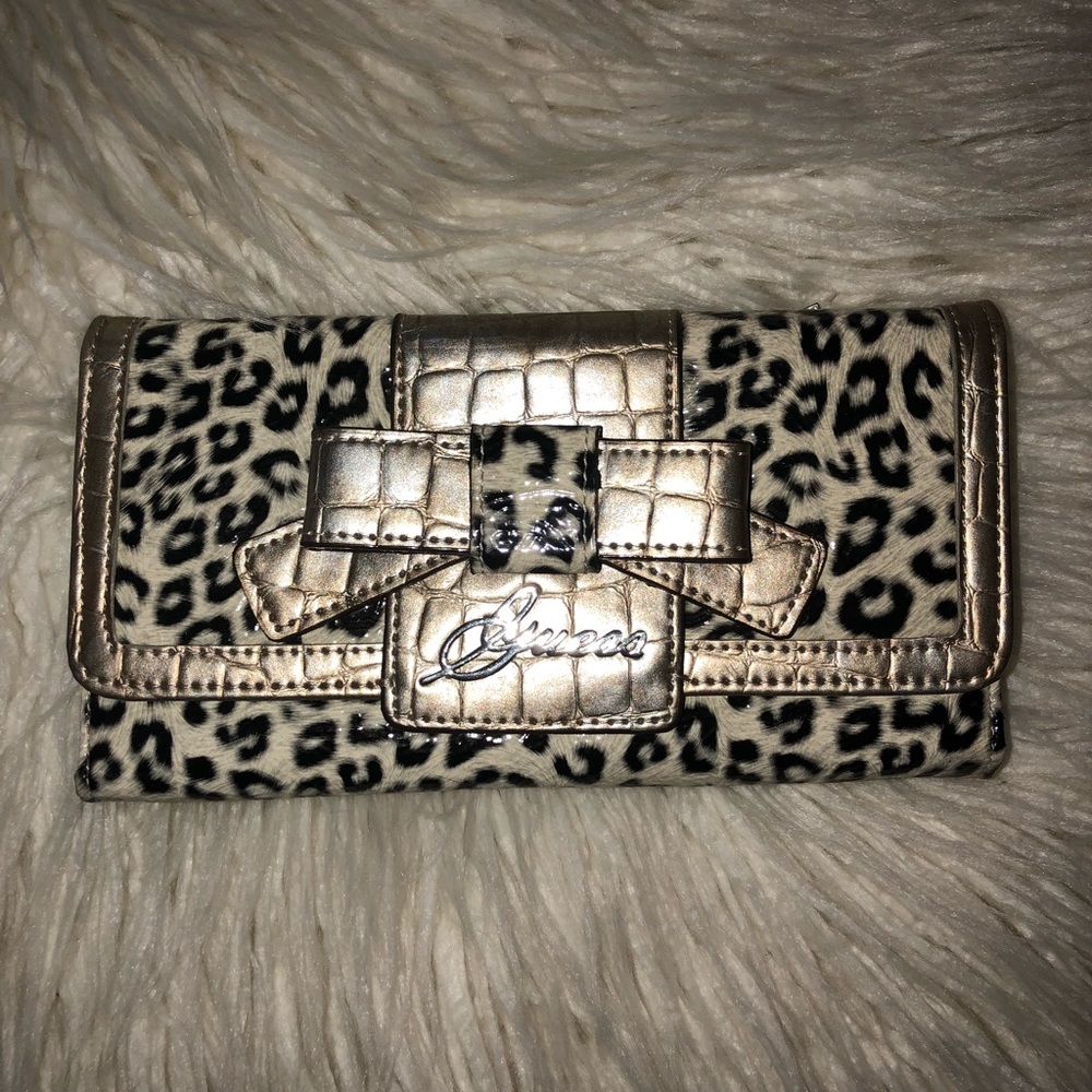 Guess wallet
